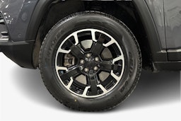 harmaa Jeep Compass 2021 kuva 11.