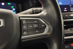 harmaa Jeep Compass 2021 kuva 19.