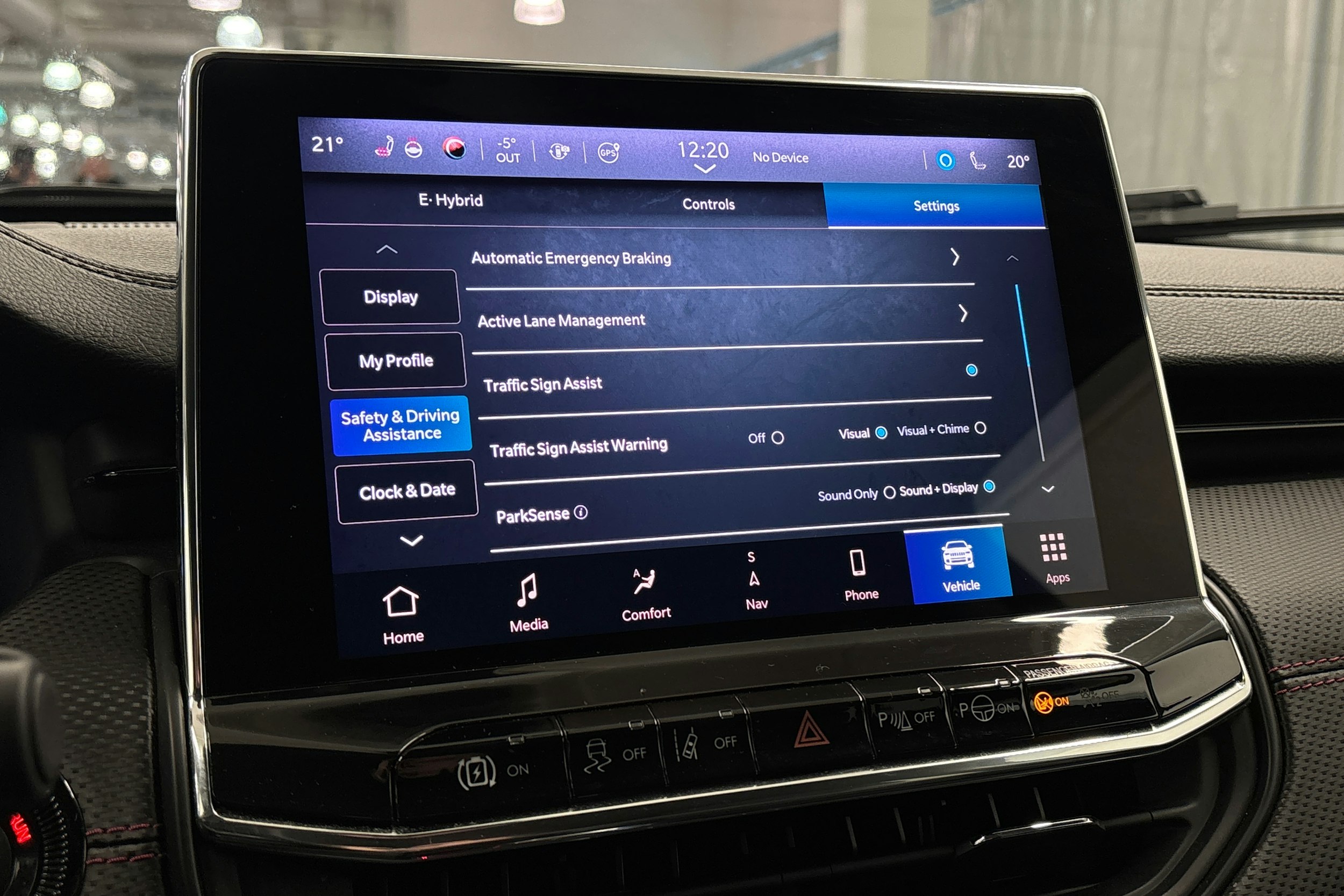 harmaa Jeep Compass 2021 kuva 23.