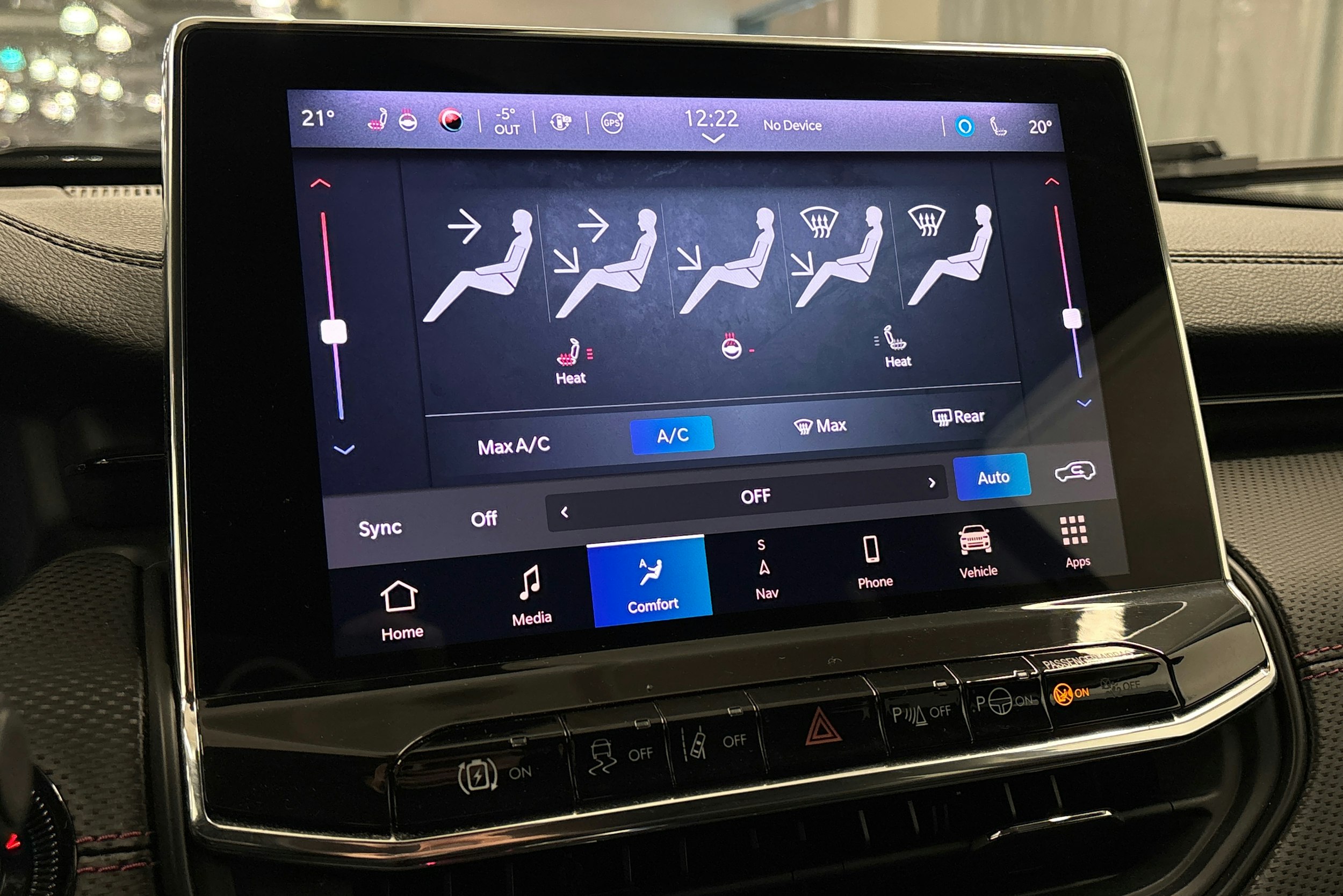 harmaa Jeep Compass 2021 kuva 26.