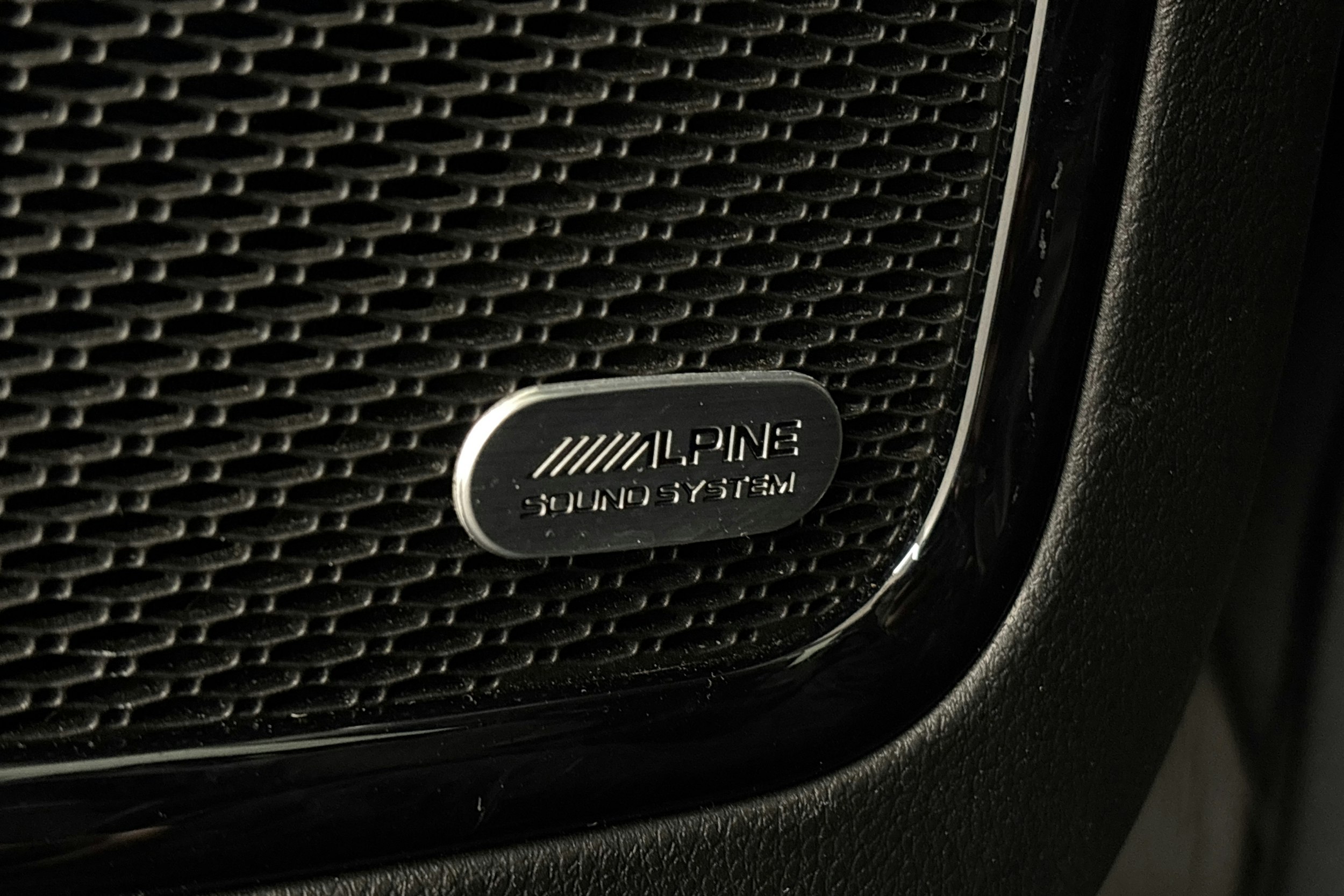 harmaa Jeep Compass 2021 kuva 31.