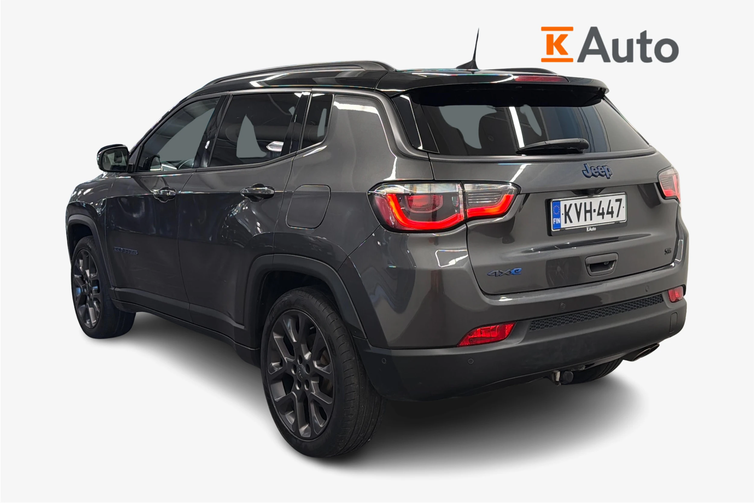 Harmaa Jeep Compass 2022 kuva 2.