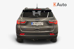 Harmaa Jeep Compass 2022 kuva 3.