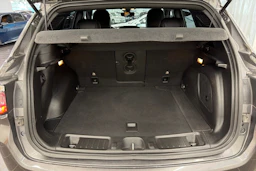 Harmaa Jeep Compass 2022 kuva 11.