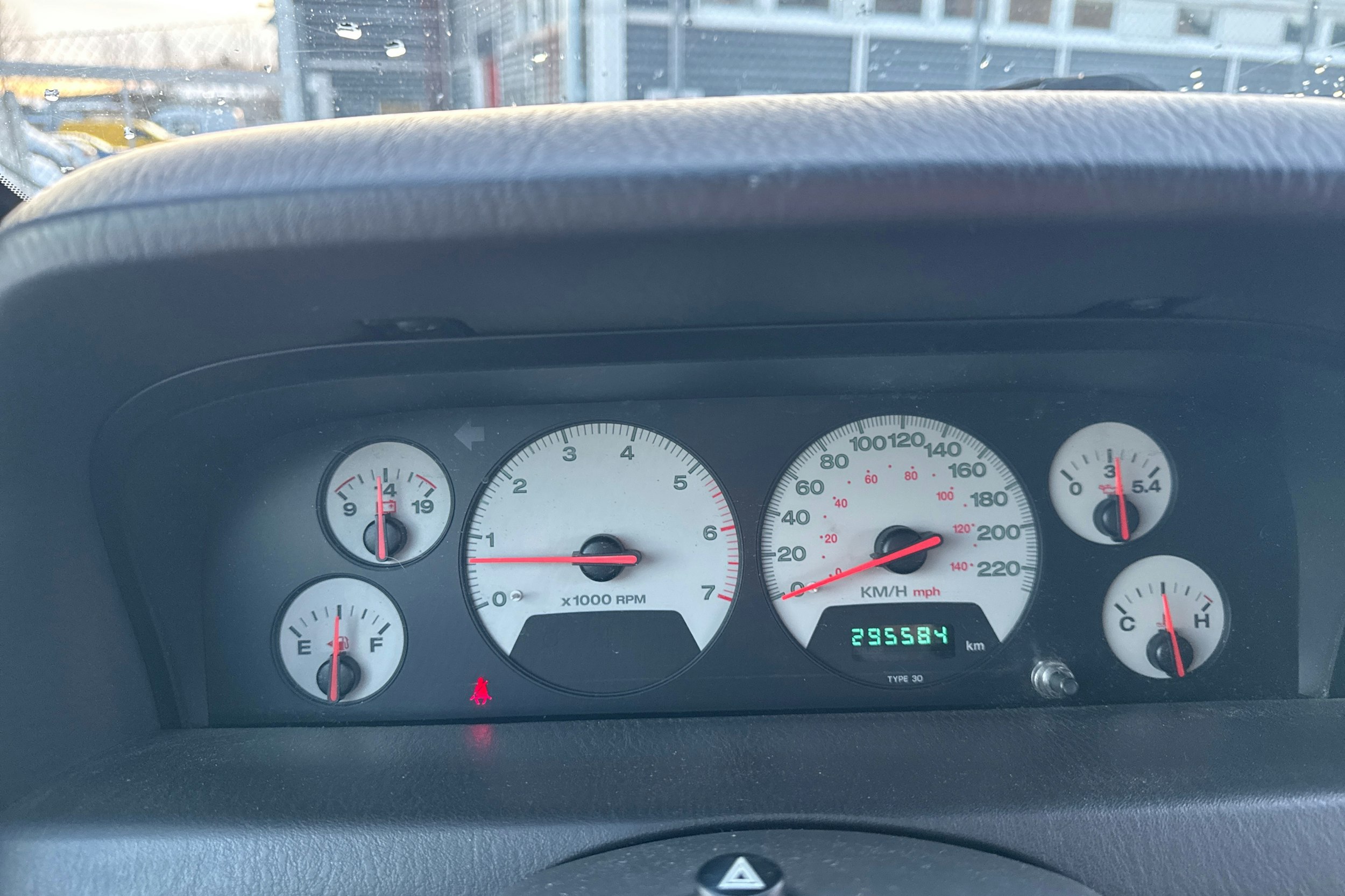 ruskea (beige) Jeep Grand Cherokee 2002 kuva 15.