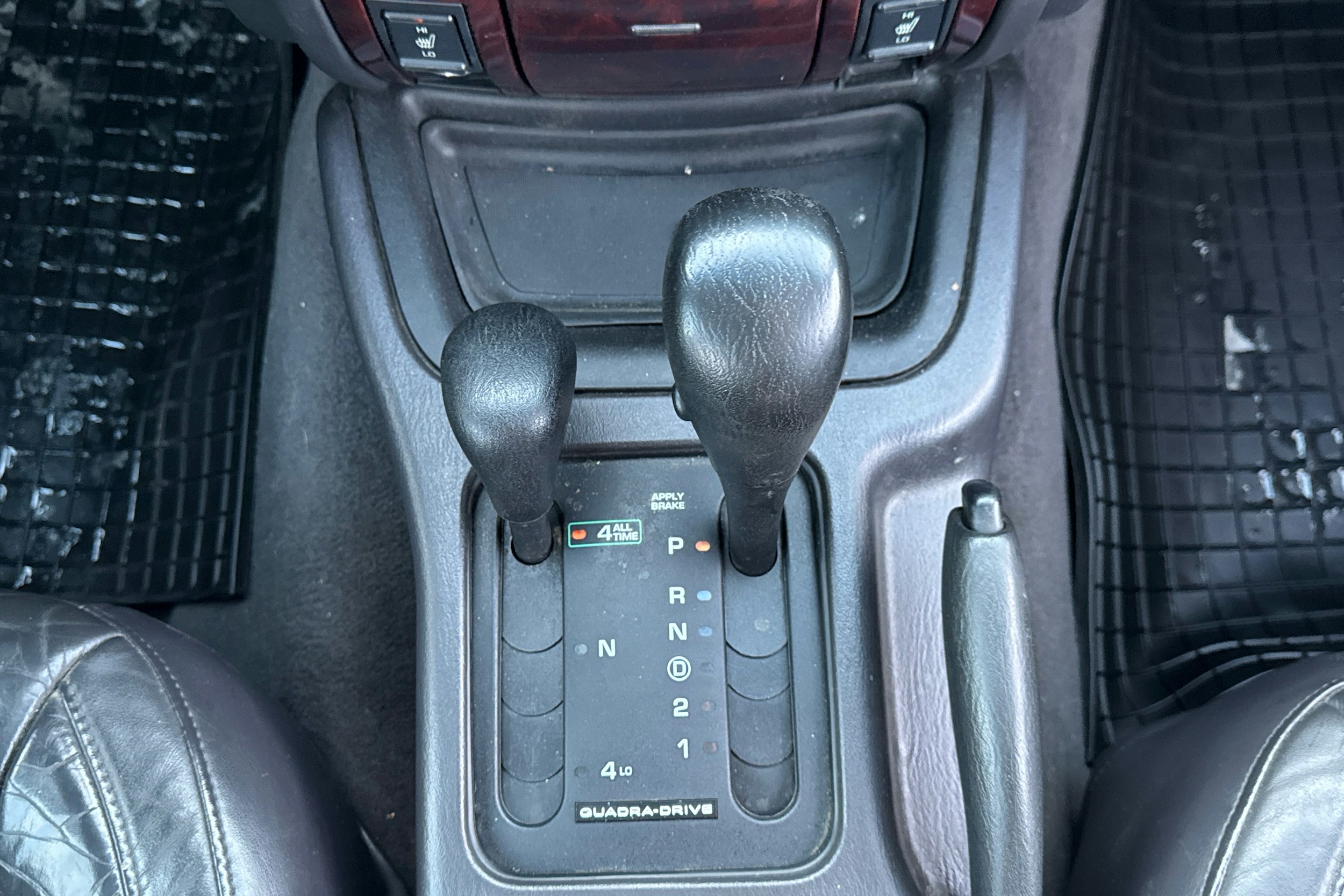 ruskea (beige) Jeep Grand Cherokee 2002 kuva 21.