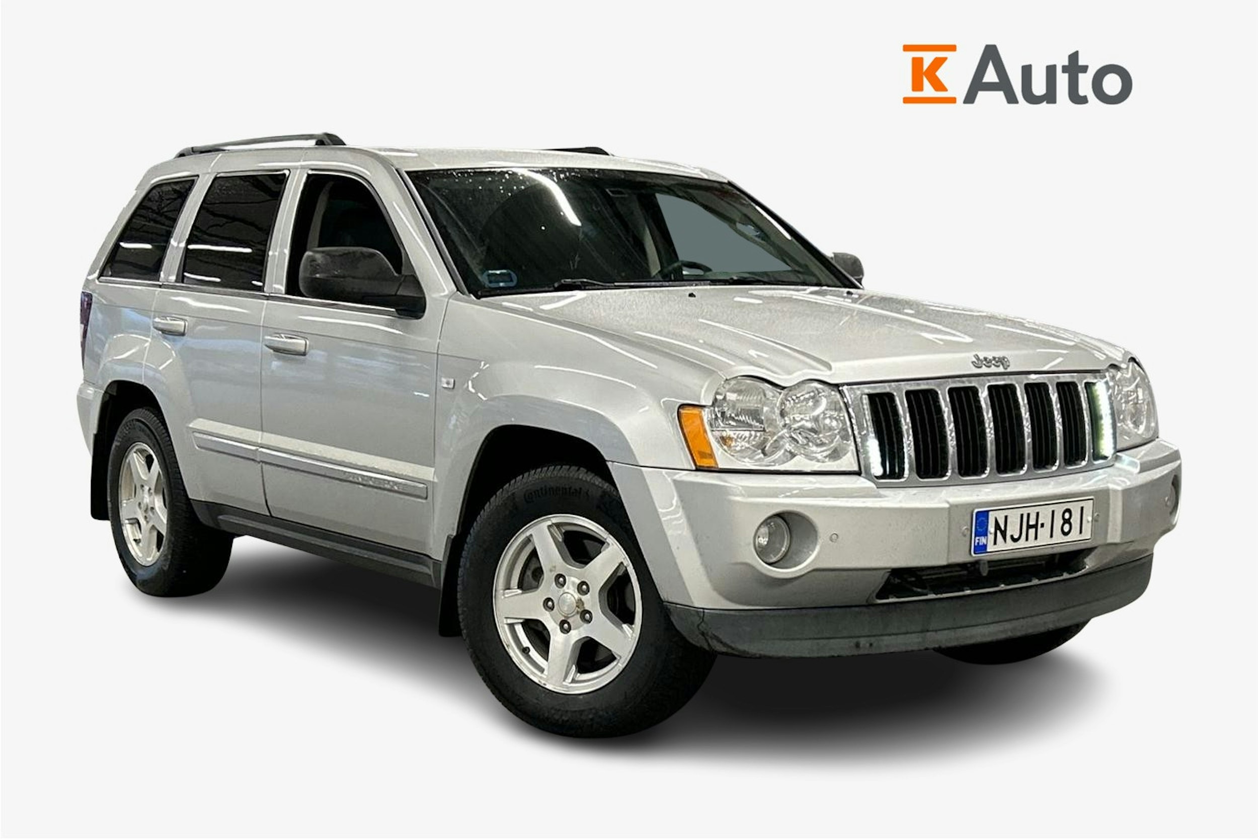 harmaa Jeep Grand Cherokee 2005 kuva 1.