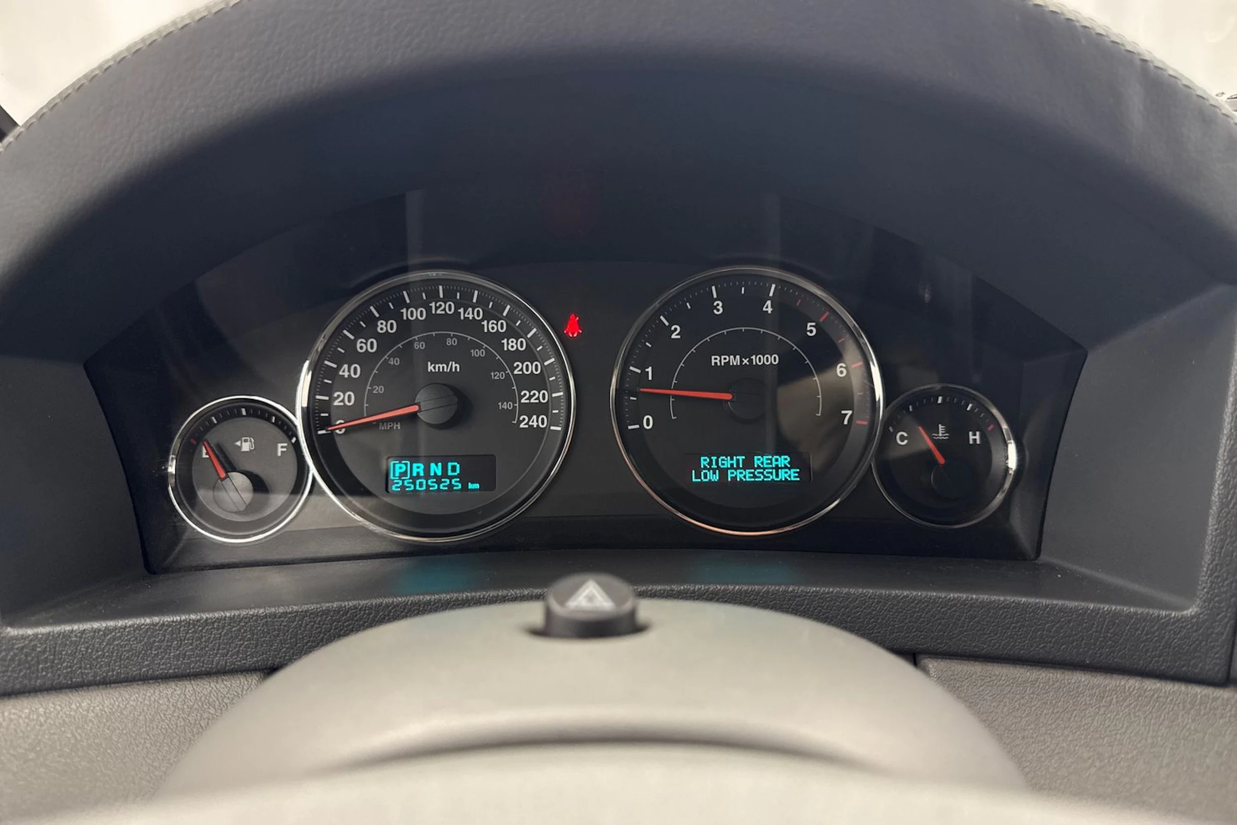 harmaa Jeep Grand Cherokee 2006 kuva 15.