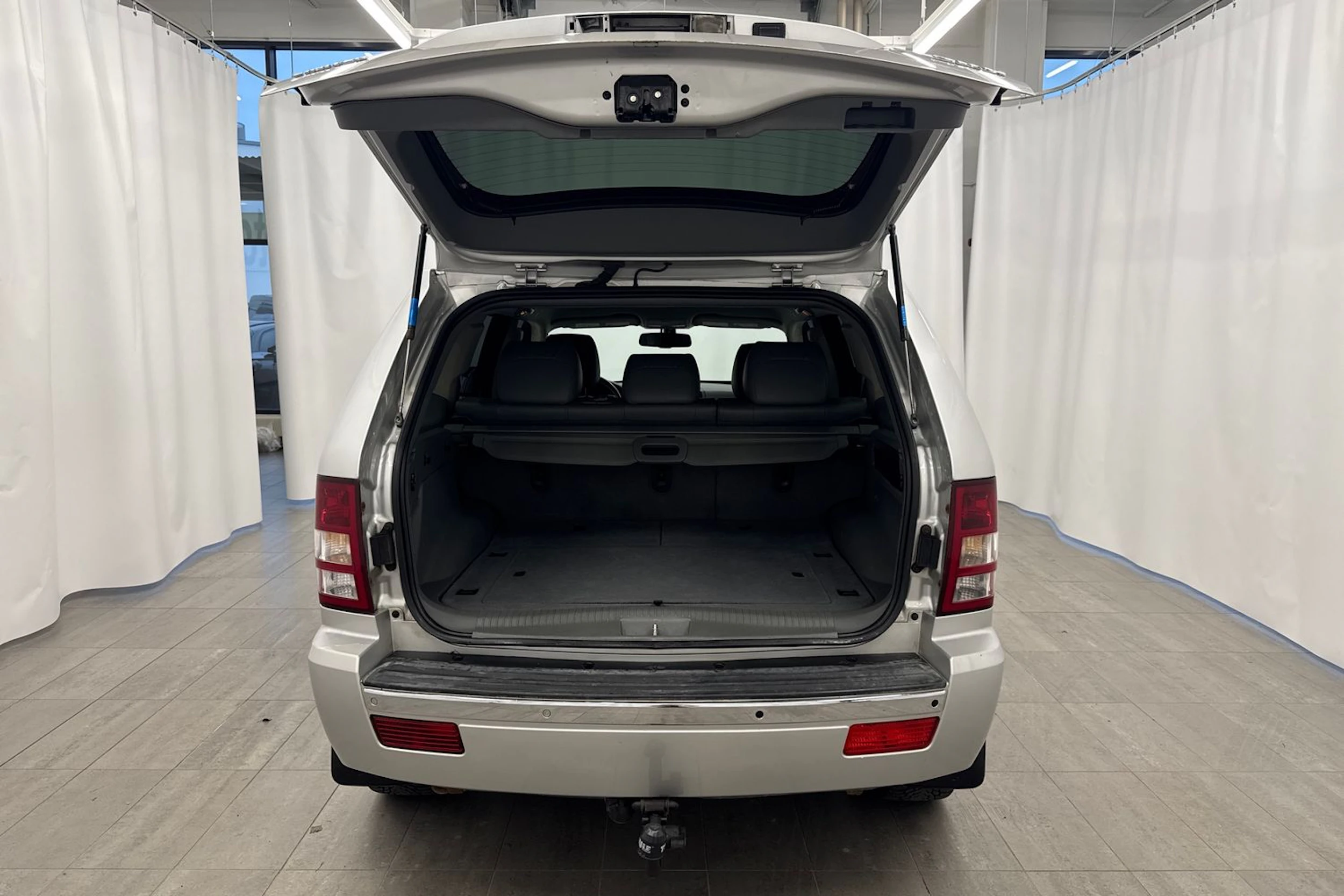 harmaa Jeep Grand Cherokee 2006 kuva 24.