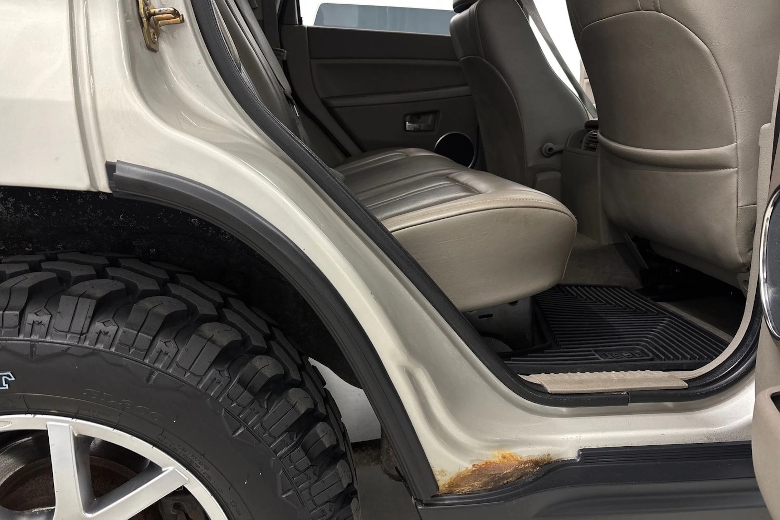harmaa Jeep Grand Cherokee 2007 kuva 22.