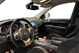 valkoinen Jeep Grand Cherokee 2013 kuva 3.