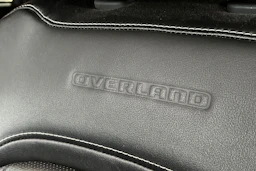 harmaa Jeep Grand Cherokee 2024 kuva 6.