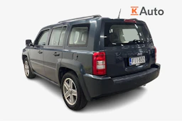 Harmaa Jeep Patriot 2010 kuva 2.