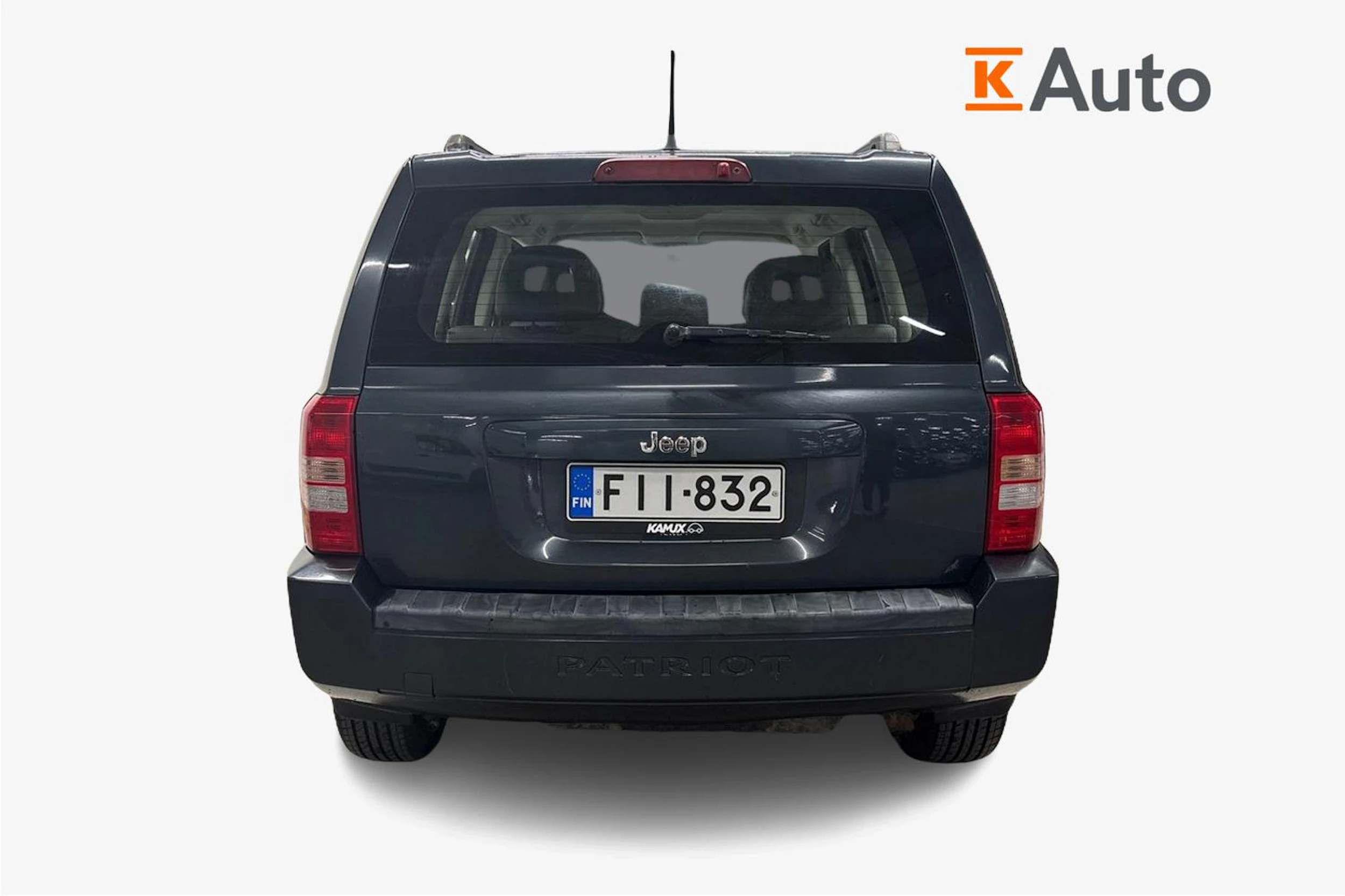 Harmaa Jeep Patriot 2010 kuva 3.