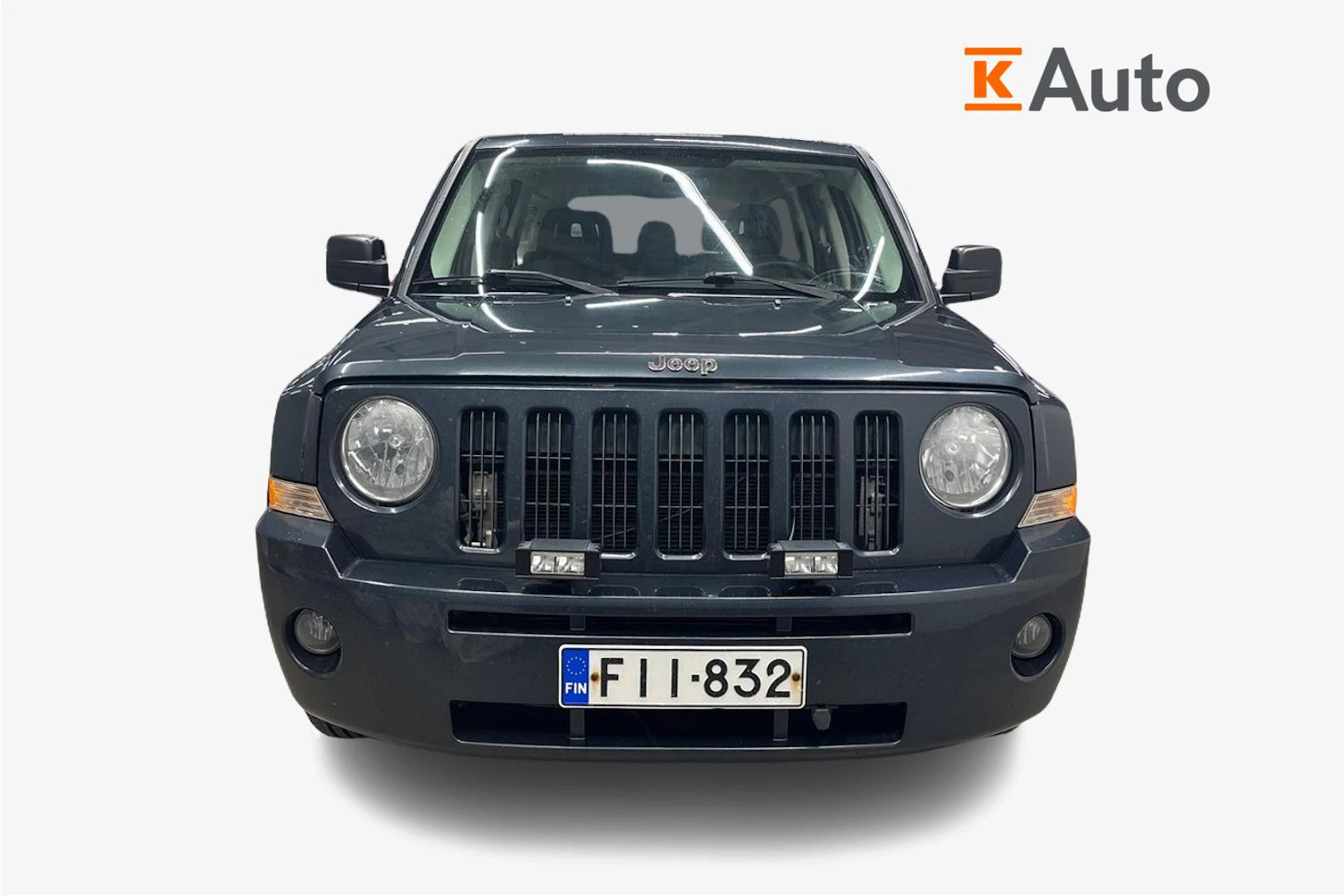 Harmaa Jeep Patriot 2010 kuva 4.