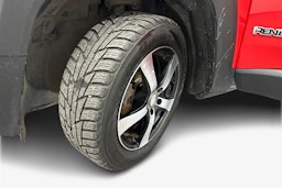 punainen Jeep Renegade 2017 kuva 11.