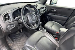 musta Jeep Renegade 2020 kuva 3.