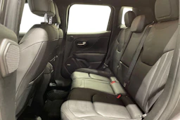 harmaa Jeep Renegade 2021 kuva 8.