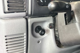 Punainen Jeep Wrangler 1997 kuva 15.
