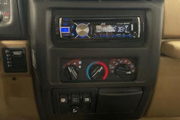 musta Jeep Wrangler 2000 kuva 13.