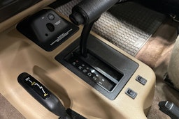 musta Jeep Wrangler 2000 kuva 14.