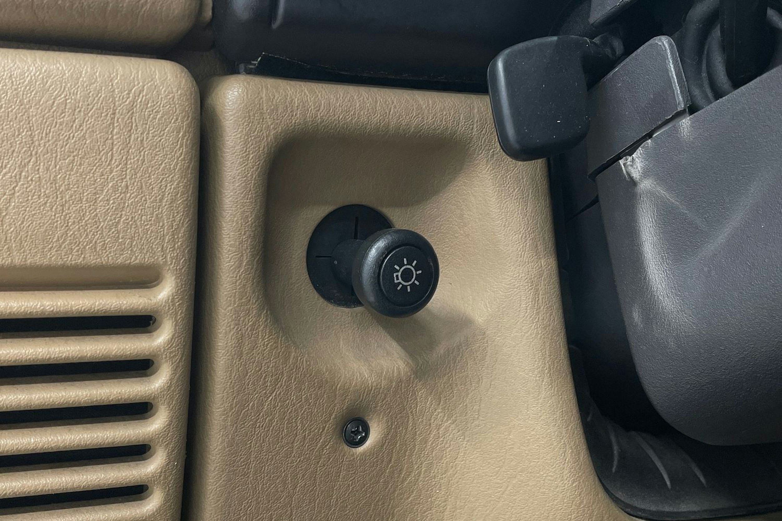 musta Jeep Wrangler 2000 kuva 15.