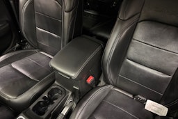 musta Jeep Wrangler 2022 kuva 17.