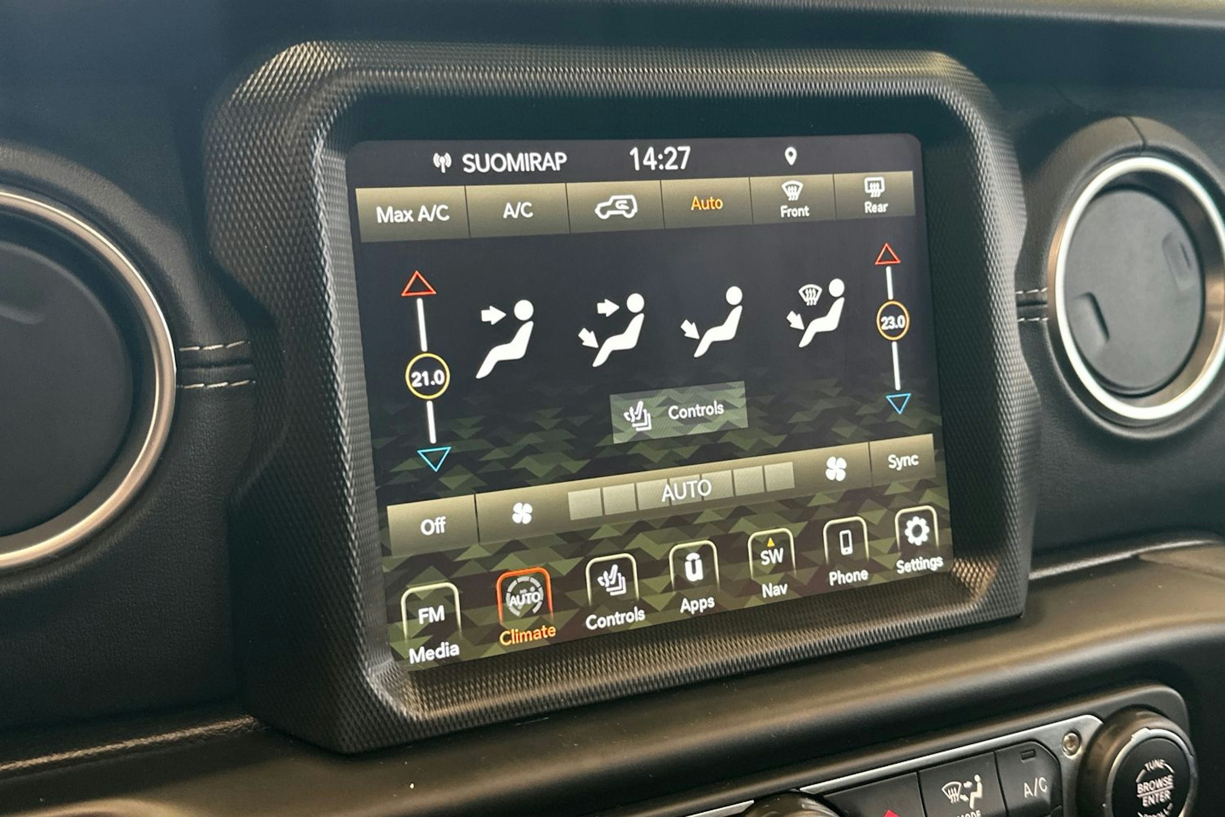 harmaa Jeep Wrangler 2022 kuva 33.