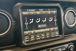 harmaa Jeep Wrangler 2022 kuva 33.
