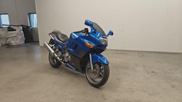 sininen Kawasaki ZZR 2002 kuva 1.