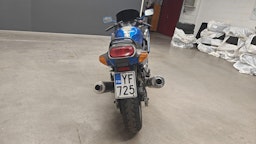 sininen Kawasaki ZZR 2002 kuva 4.