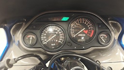 sininen Kawasaki ZZR 2002 kuva 9.