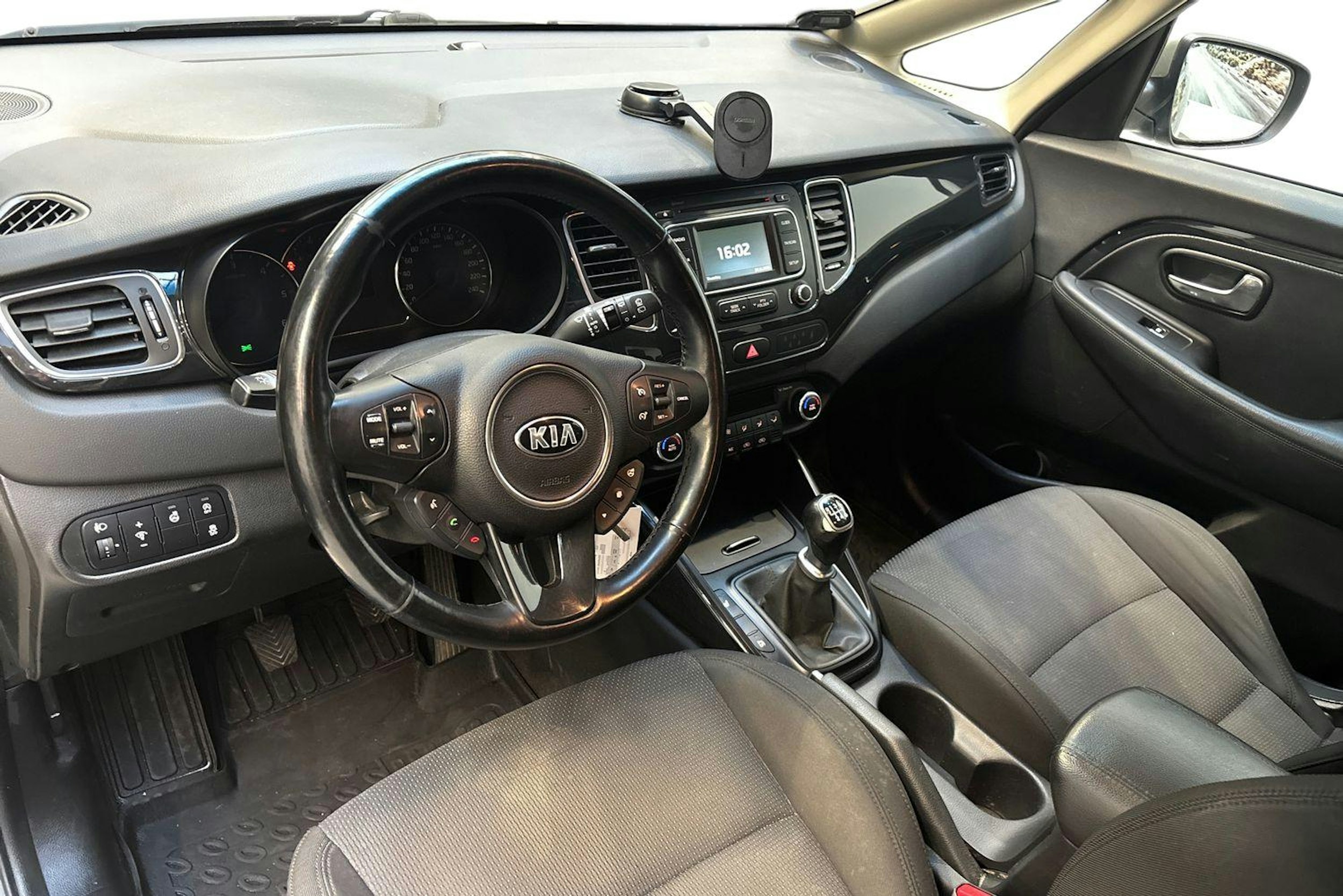 Hopea Kia Carens 2013 kuva 7.