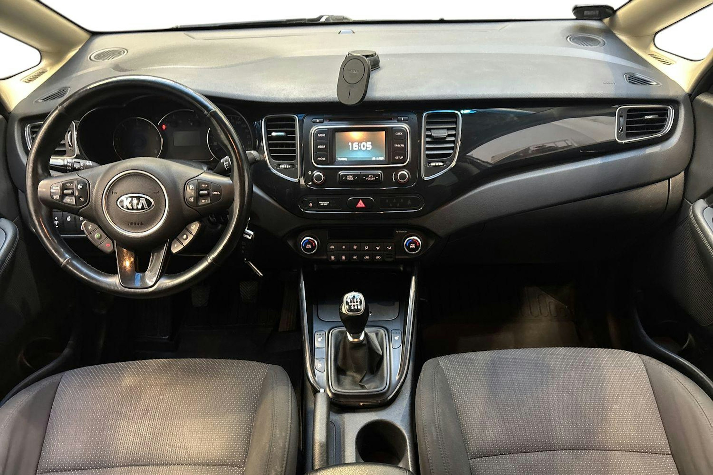 Hopea Kia Carens 2013 kuva 9.