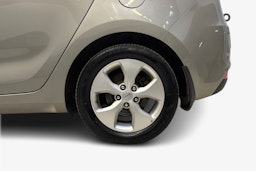 Hopea Kia Carens 2013 kuva 11.