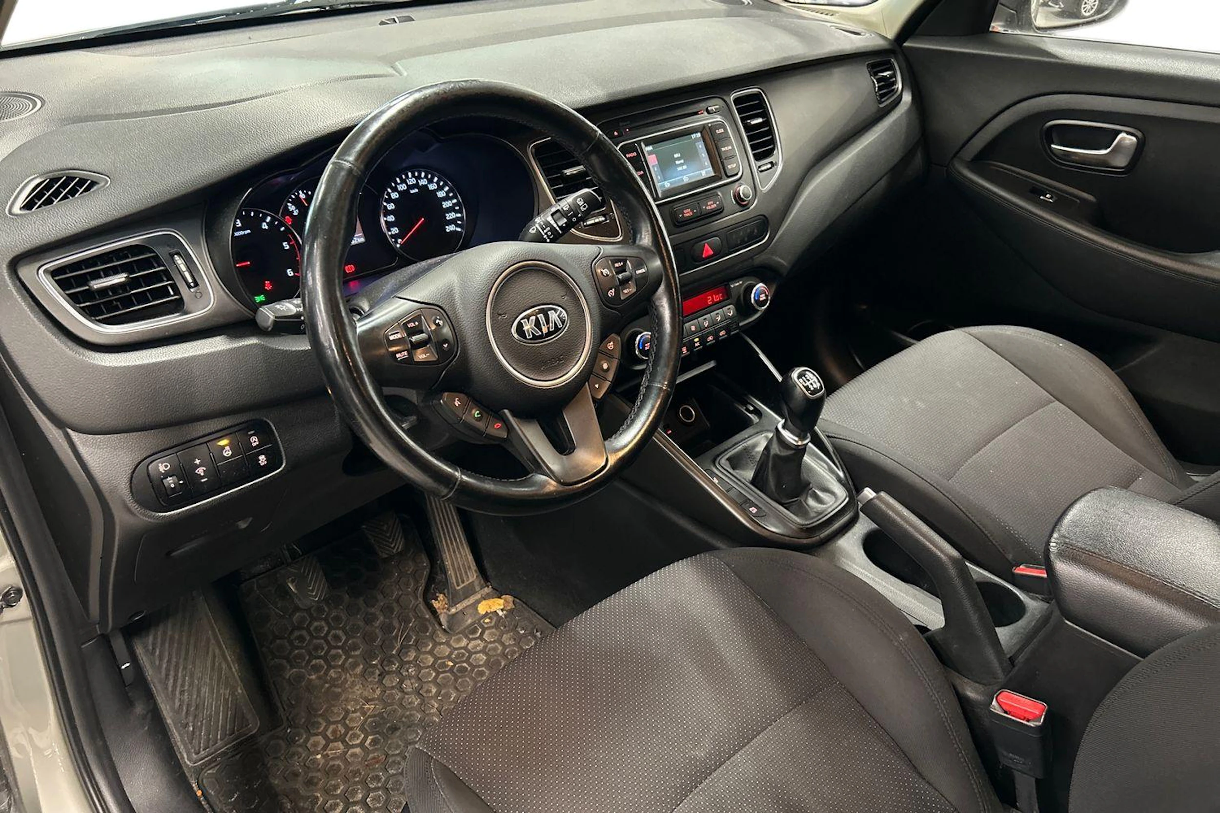 hopea Kia Carens 2014 kuva 3.