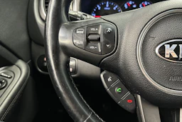 hopea Kia Carens 2014 kuva 19.