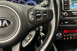 hopea Kia Carens 2014 kuva 20.
