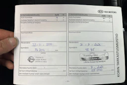 musta Kia Carens 2014 kuva 35.