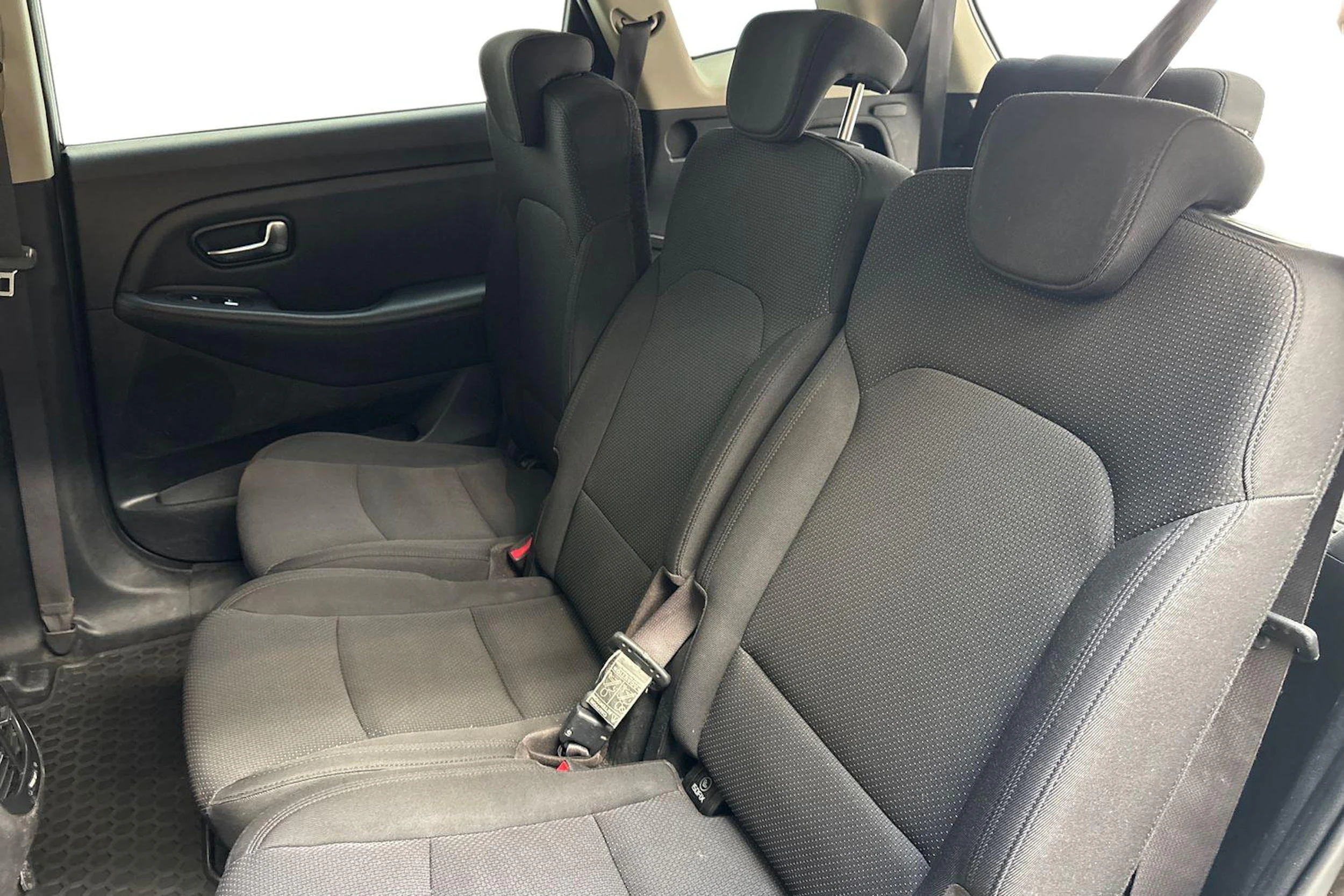 ruskea (beige) Kia Carens 2015 kuva 8.