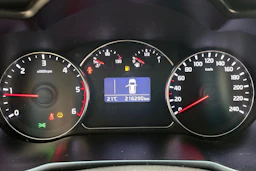 ruskea (beige) Kia Carens 2015 kuva 16.