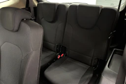 Musta Kia Carens 2016 kuva 12.