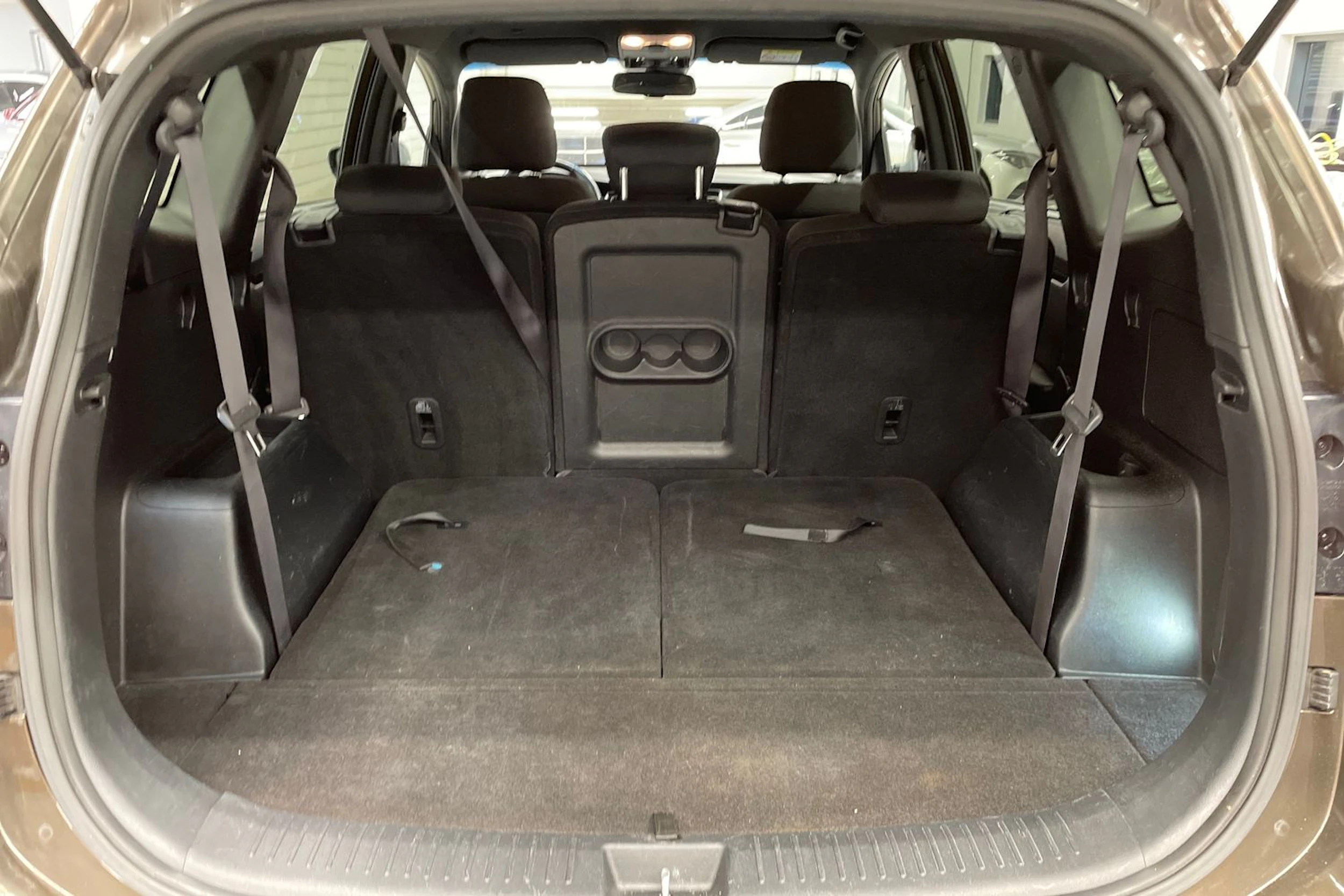 ruskea (beige) Kia Carens 2016 kuva 12.