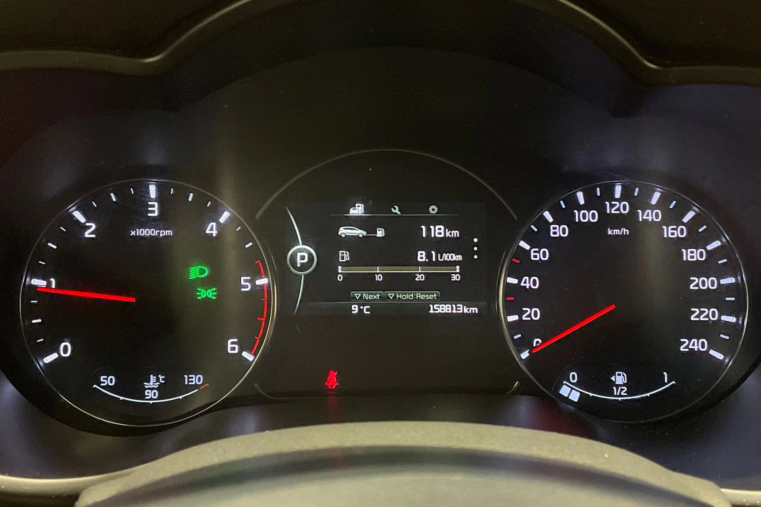 ruskea (beige) Kia Carens 2016 kuva 13.