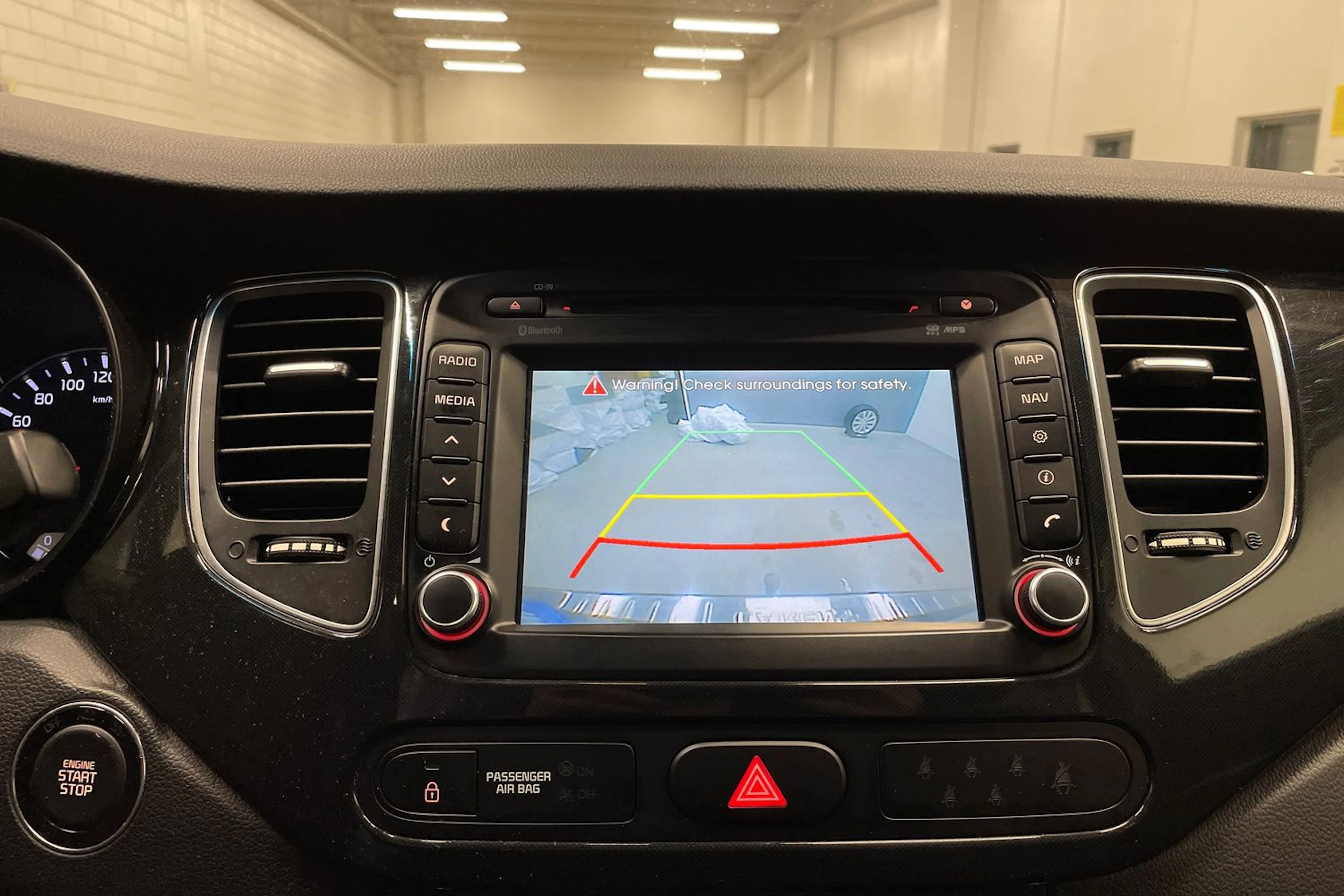 ruskea (beige) Kia Carens 2016 kuva 15.