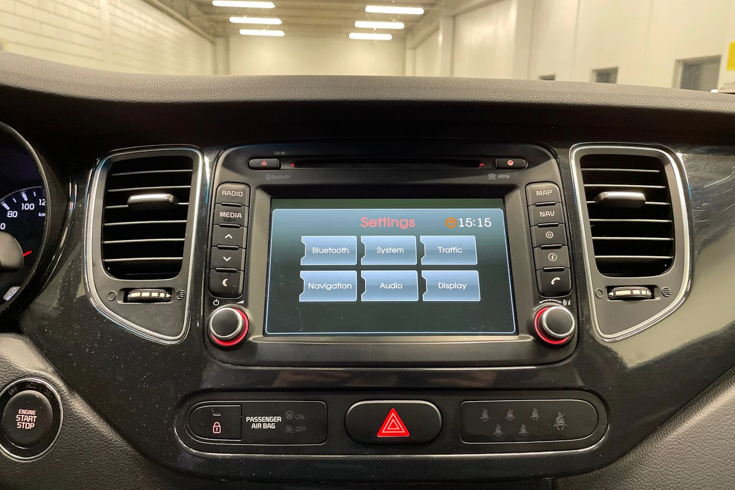 ruskea (beige) Kia Carens 2016 kuva 16.