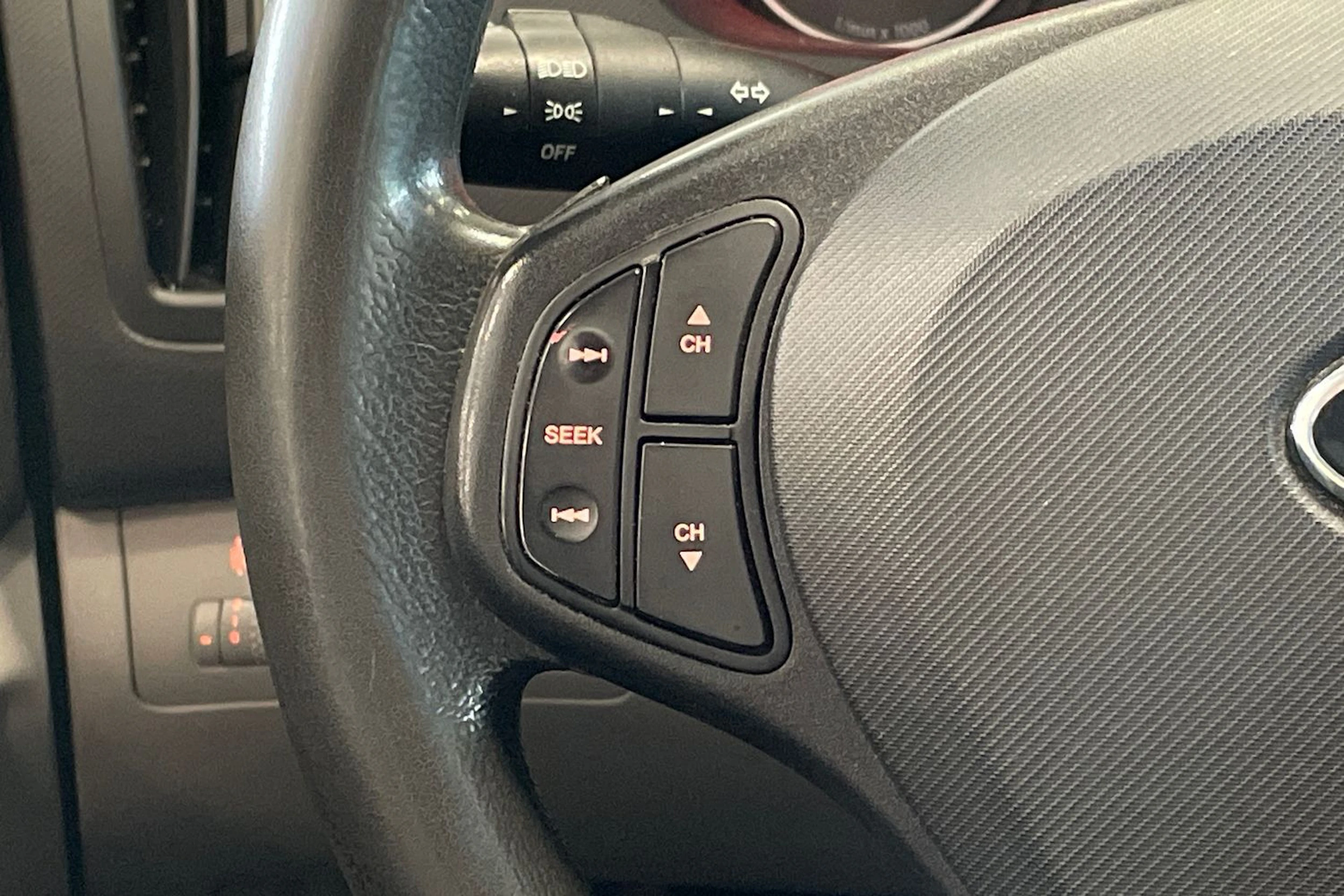 punainen Kia Ceed 2007 kuva 15.