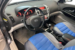 harmaa Kia Ceed 2007 kuva 3.