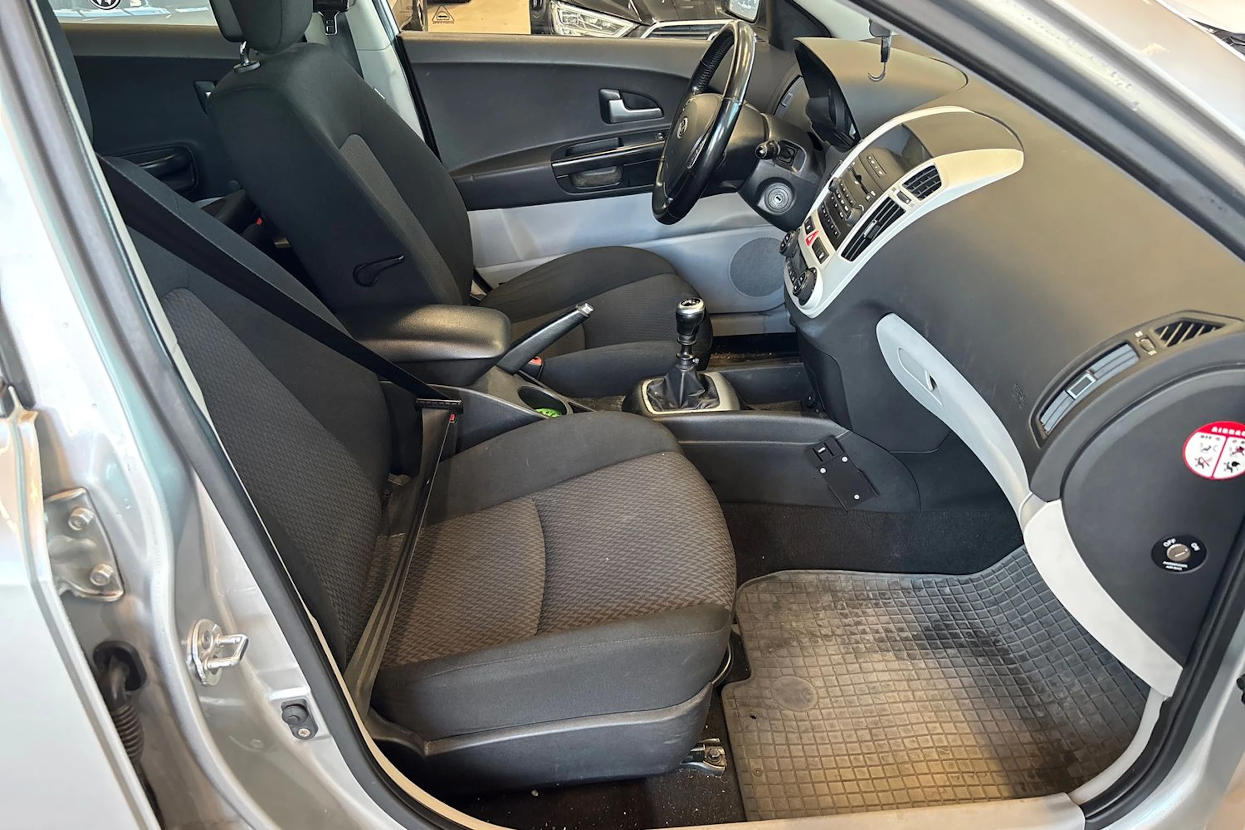 Hopea Kia Ceed 2008 kuva 37.