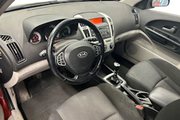 punainen Kia Ceed 2008 kuva 6.